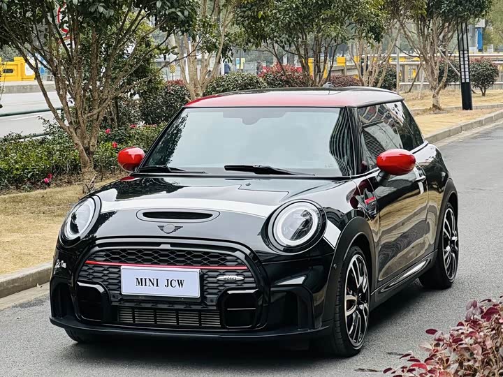 Фото 1 - Mini Mini JCW