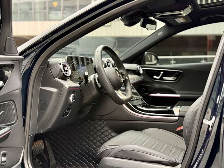 Фото 4 - Mercedes-Benz C-Class