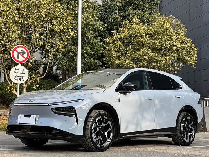 Фото 1 - XPeng G7