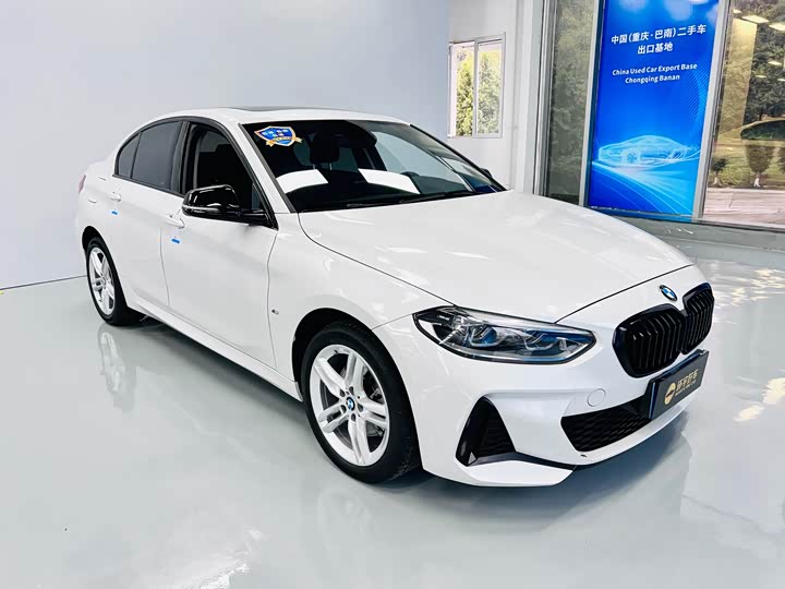 Фото 3 - BMW 1 Series