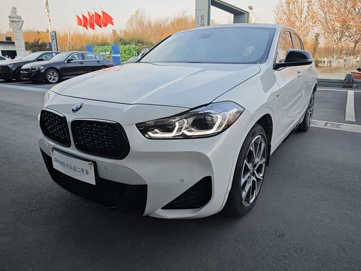 Фото 1 - BMW X2