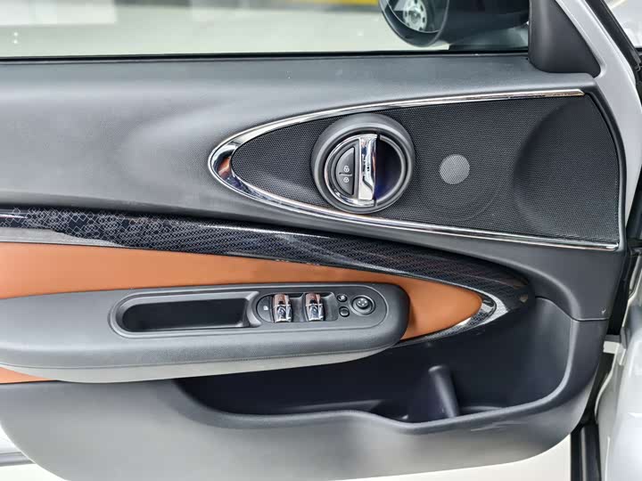 Фото 4 - Mini Clubman