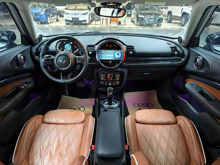 Фото 9 - Mini Clubman