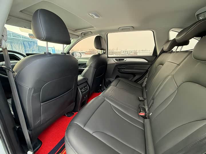 Фото 6 - Haval M6