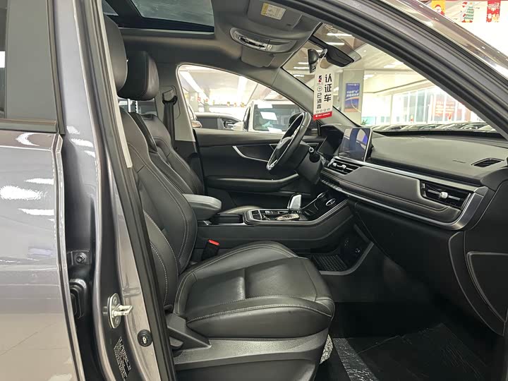 Фото 7 - Chery Tiggo 8