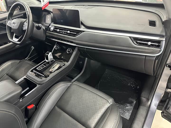 Фото 8 - Chery Tiggo 8