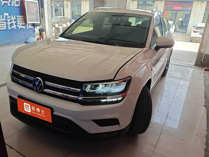 Фото 1 - Volkswagen Tharu