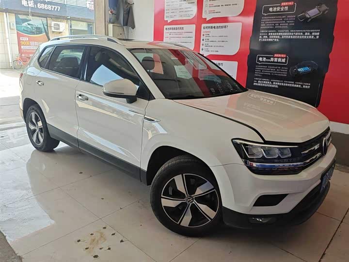 Фото 2 - Volkswagen Tharu