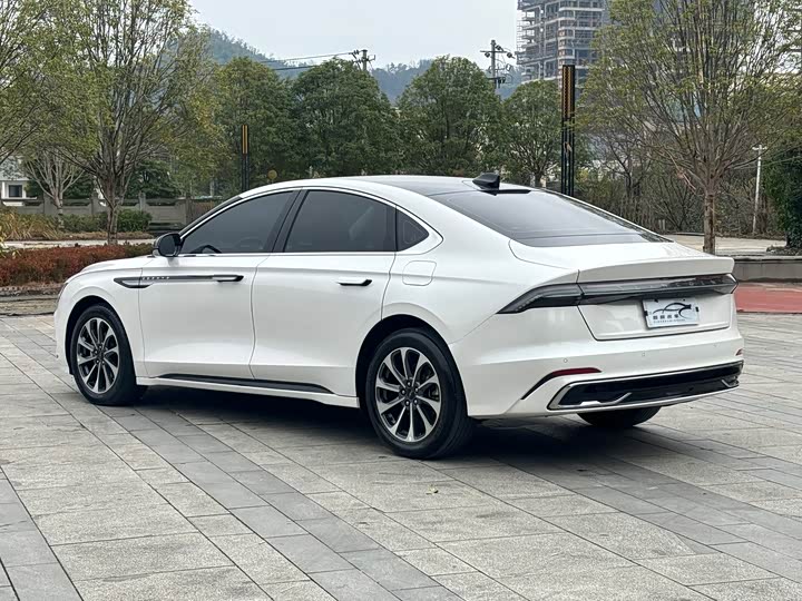 Фото 7 - Lincoln Z (Zephyr)