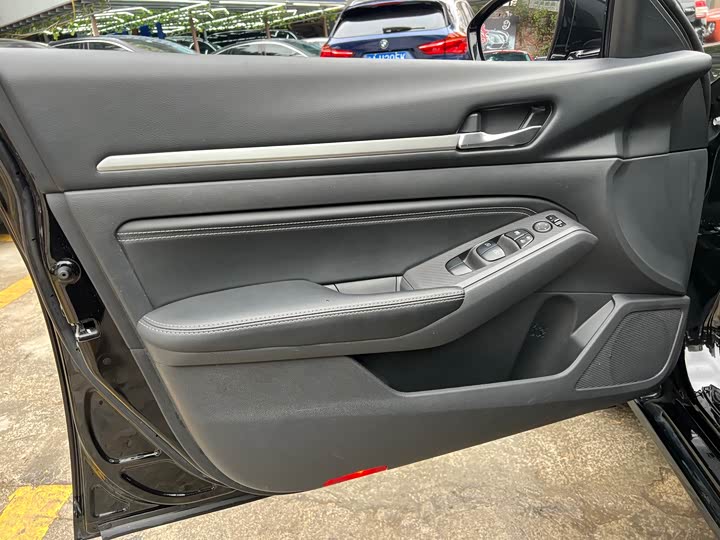 Фото 7 - Nissan Teana