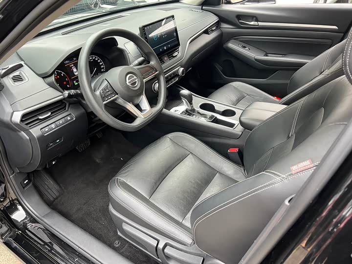 Фото 9 - Nissan Teana