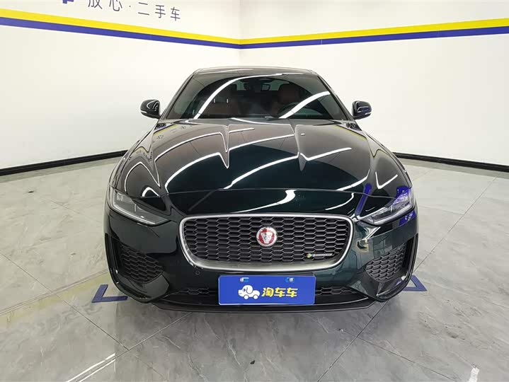 Фото 1 - Jaguar XE L