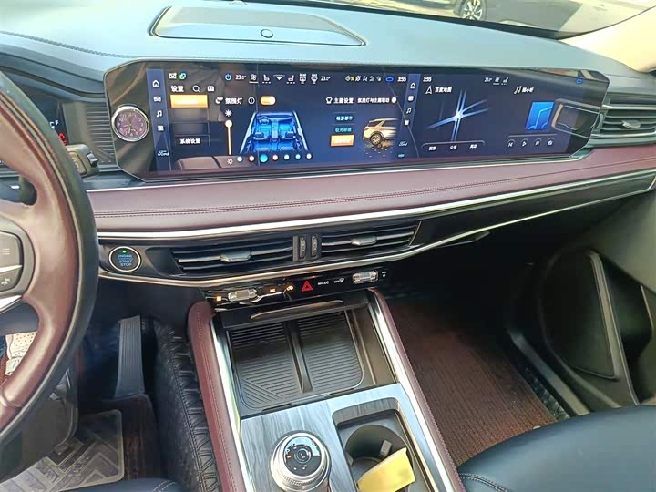 Фото 6 - Ford Explorer