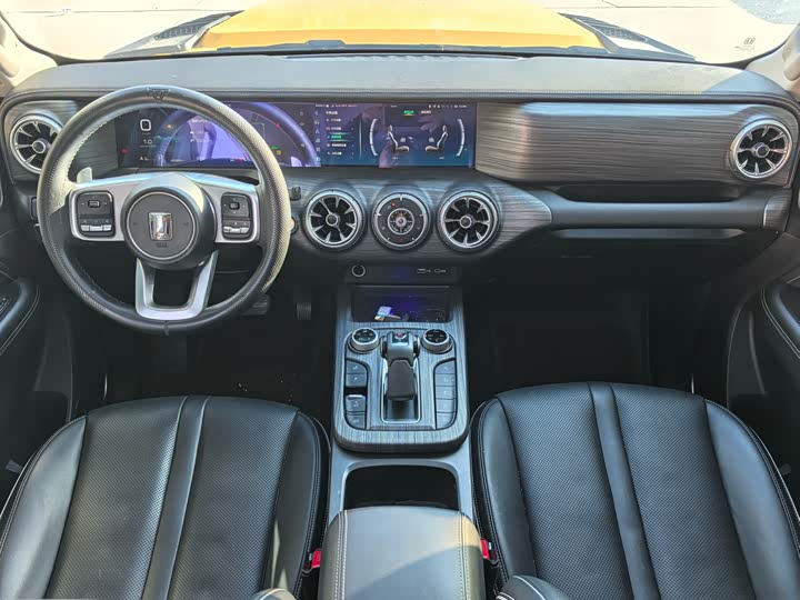 Фото 8 - Tank 300