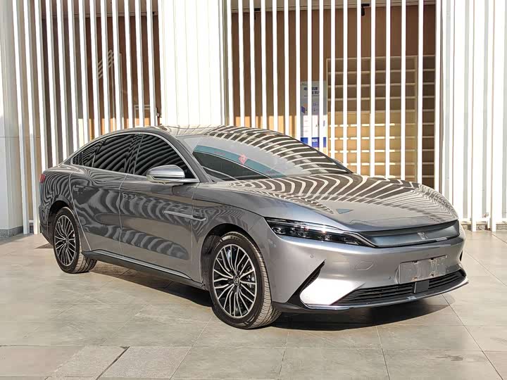 Фото 3 - BYD Han