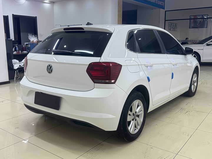Фото 6 - Volkswagen Polo