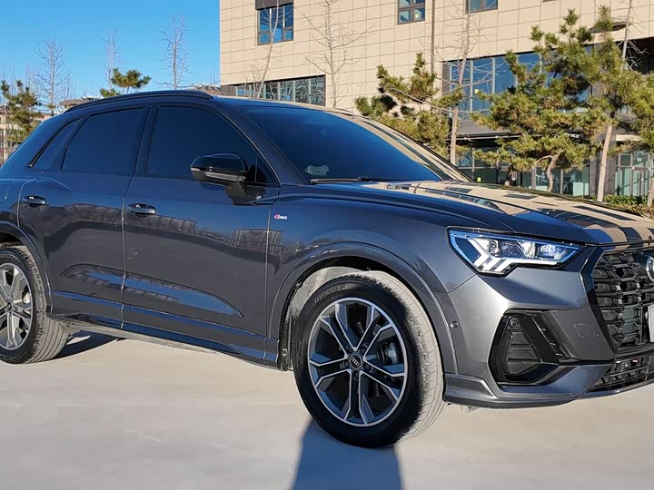 Фото 3 - Audi Q3