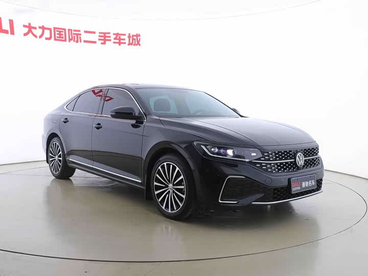 Фото 3 - Volkswagen Passat