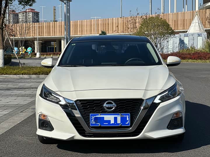 Фото 2 - Nissan Teana