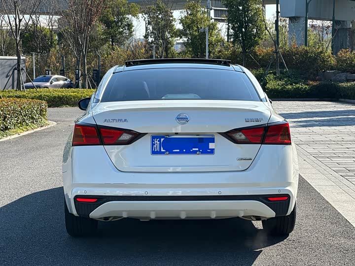 Фото 5 - Nissan Teana