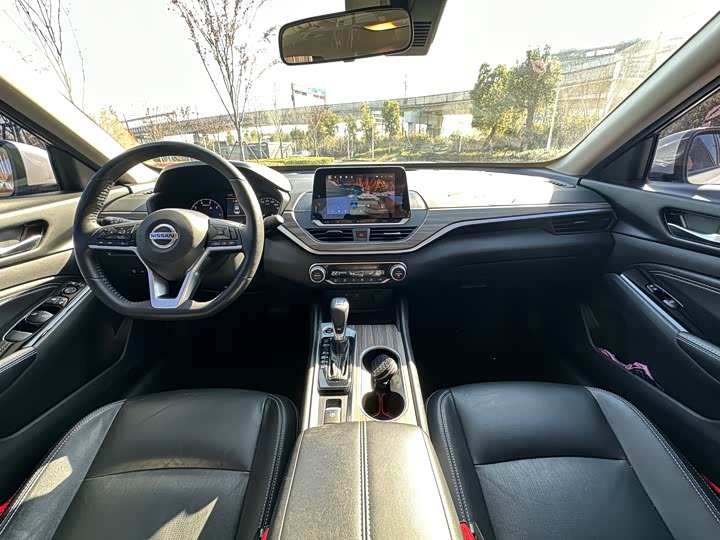 Фото 8 - Nissan Teana