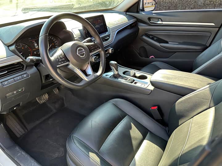 Фото 9 - Nissan Teana