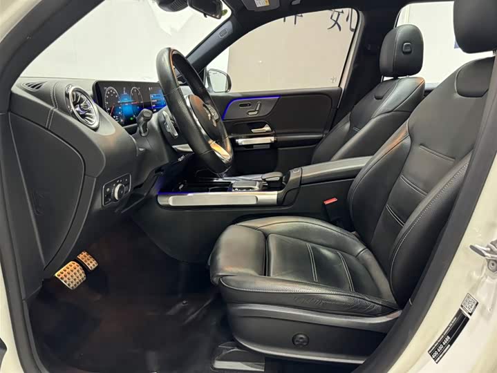 Фото 7 - Mercedes-Benz EQB