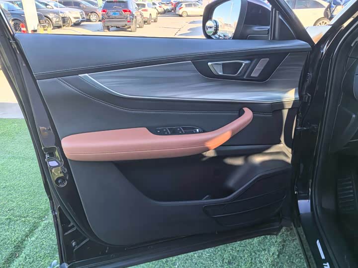 Фото 6 - Chery Tiggo 8 Plus