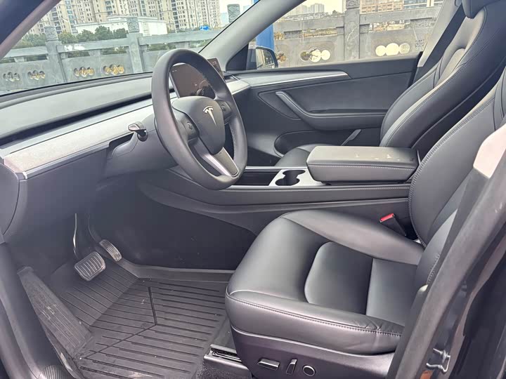 Фото 5 - Tesla Model Y