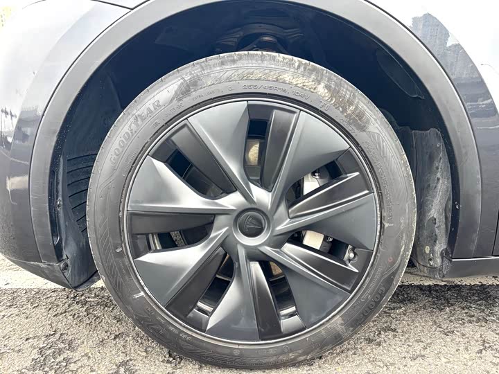 Фото 8 - Tesla Model Y