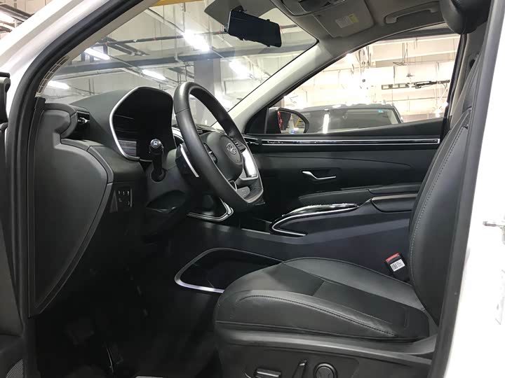 Фото 5 - Hyundai Tucson L