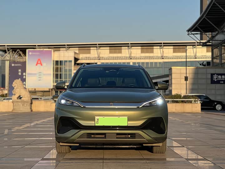 Фото 2 - BYD Yuan Plus