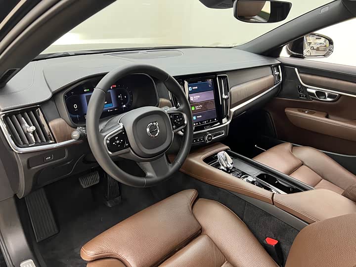 Фото 9 - Volvo S90