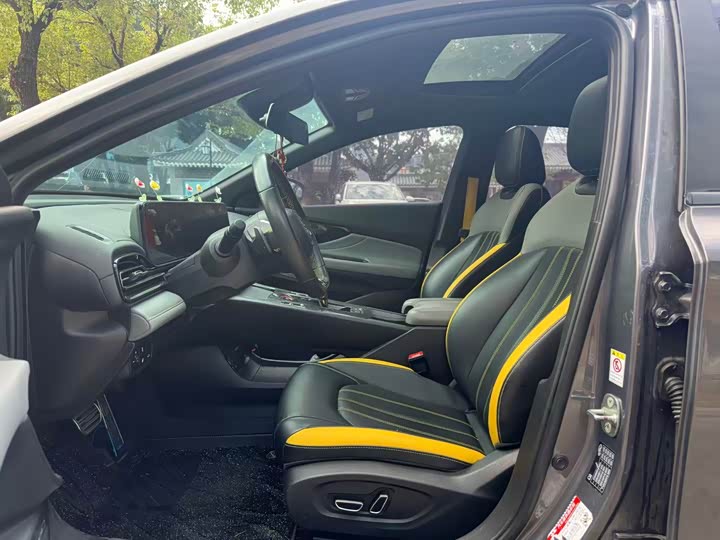 Фото 5 - GAC Trumpchi Empow R