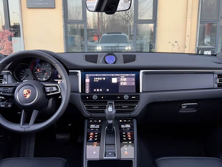 Фото 8 - Porsche Macan