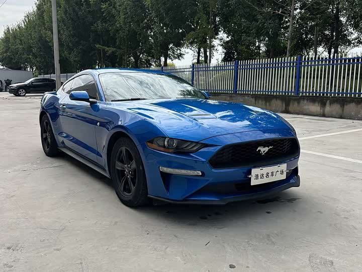 Фото 3 - Ford Mustang