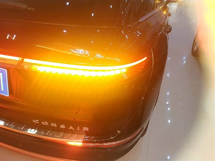 Фото 8 - Lincoln Corsair