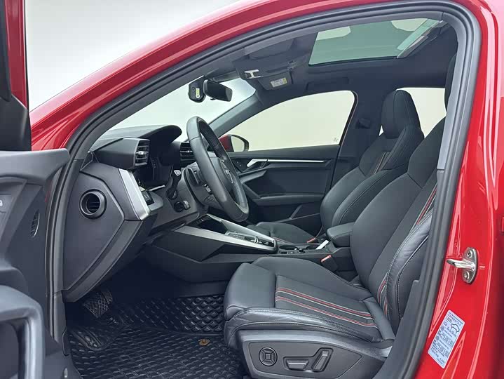 Фото 9 - Audi A3