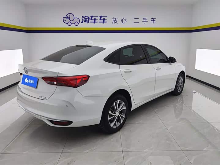 Фото 3 - Buick Verano