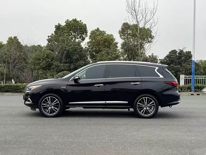 Фото 6 - Infiniti QX60