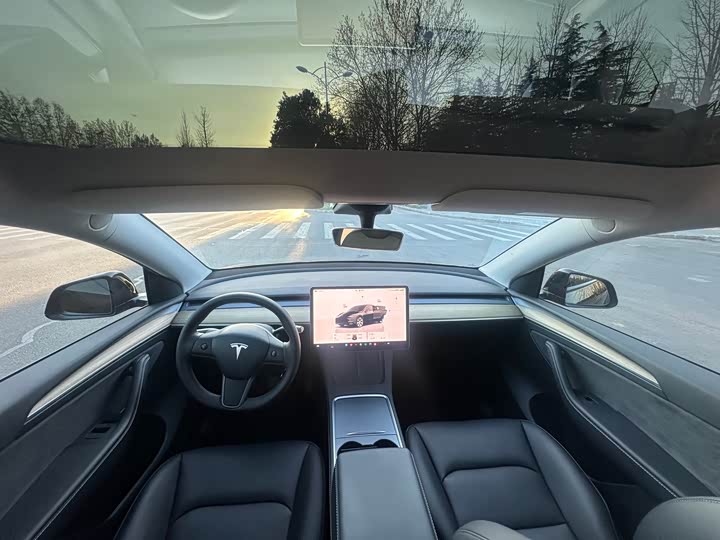 Фото 5 - Tesla Model Y