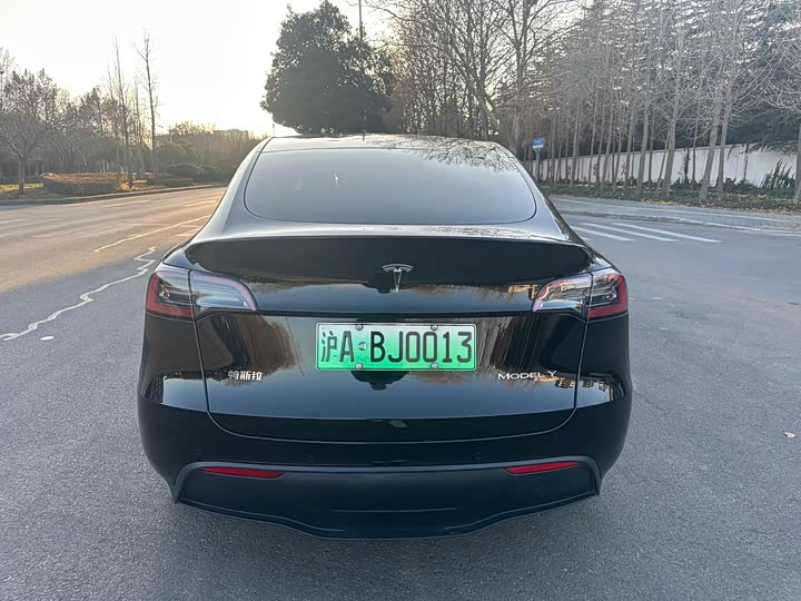 Фото 9 - Tesla Model Y