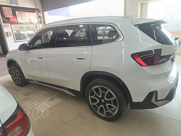 Фото 5 - BMW X1