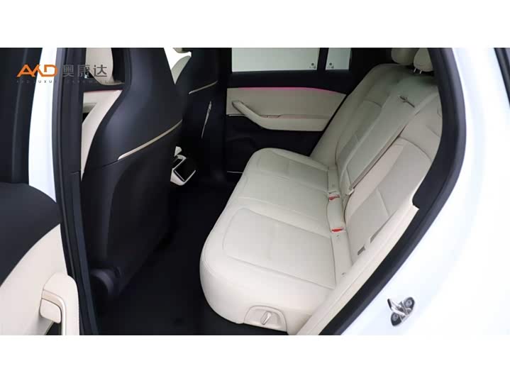 Фото 7 - Nio ES6