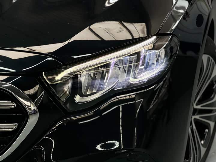 Фото 4 - Mercedes-Benz E-Class Hybrid