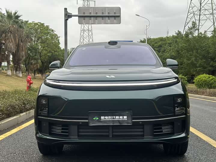 Фото 2 - LiXiang L7