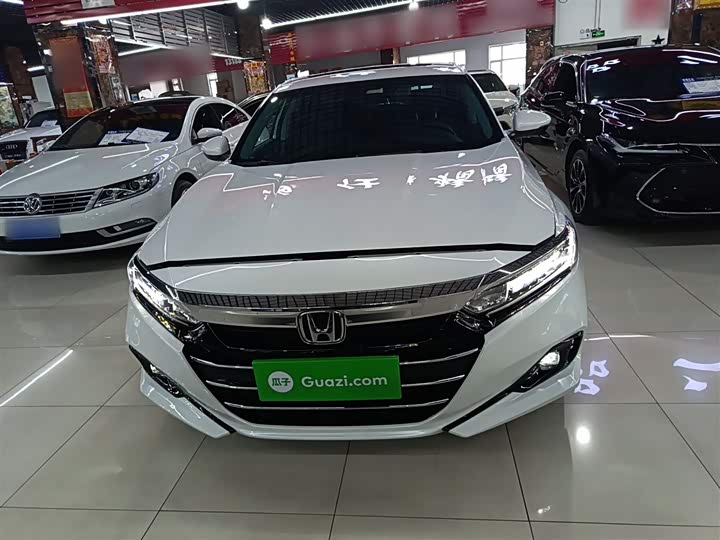 Фото 3 - Honda Accord