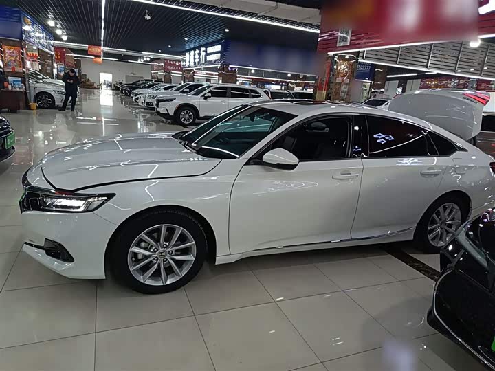 Фото 5 - Honda Accord