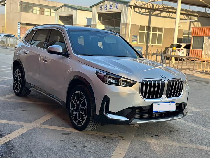Фото 3 - BMW X1