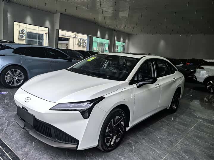 Фото 2 - GAC Aion S Plus